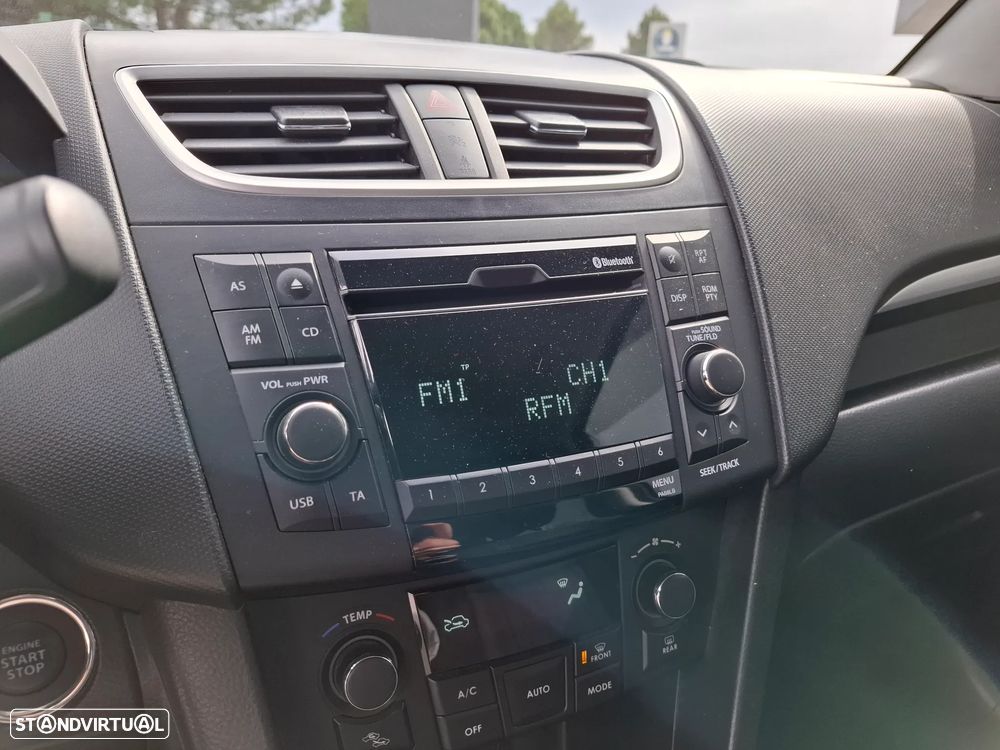 Suzuki Swift 1.2 VVT GLX - 24