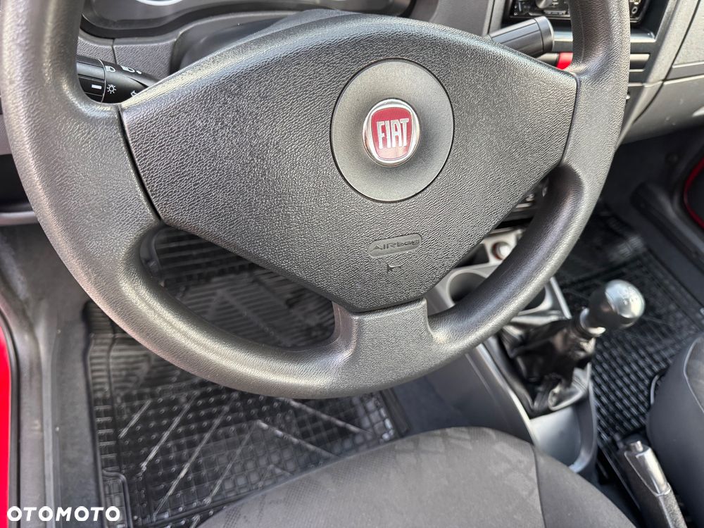 Fiat Strada Working - 22