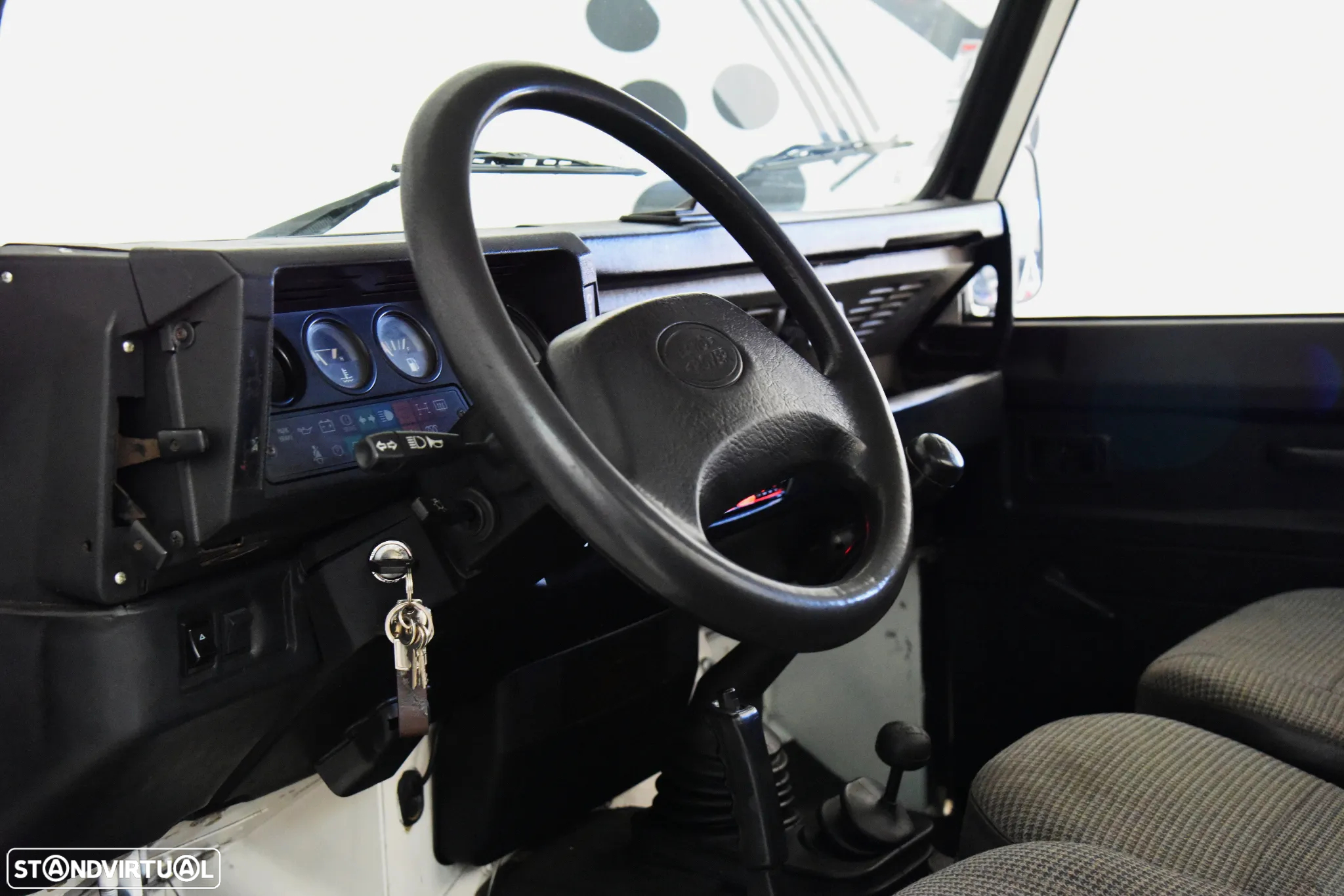 Land Rover Defender 90 2.5 TDi Metal Top - 16