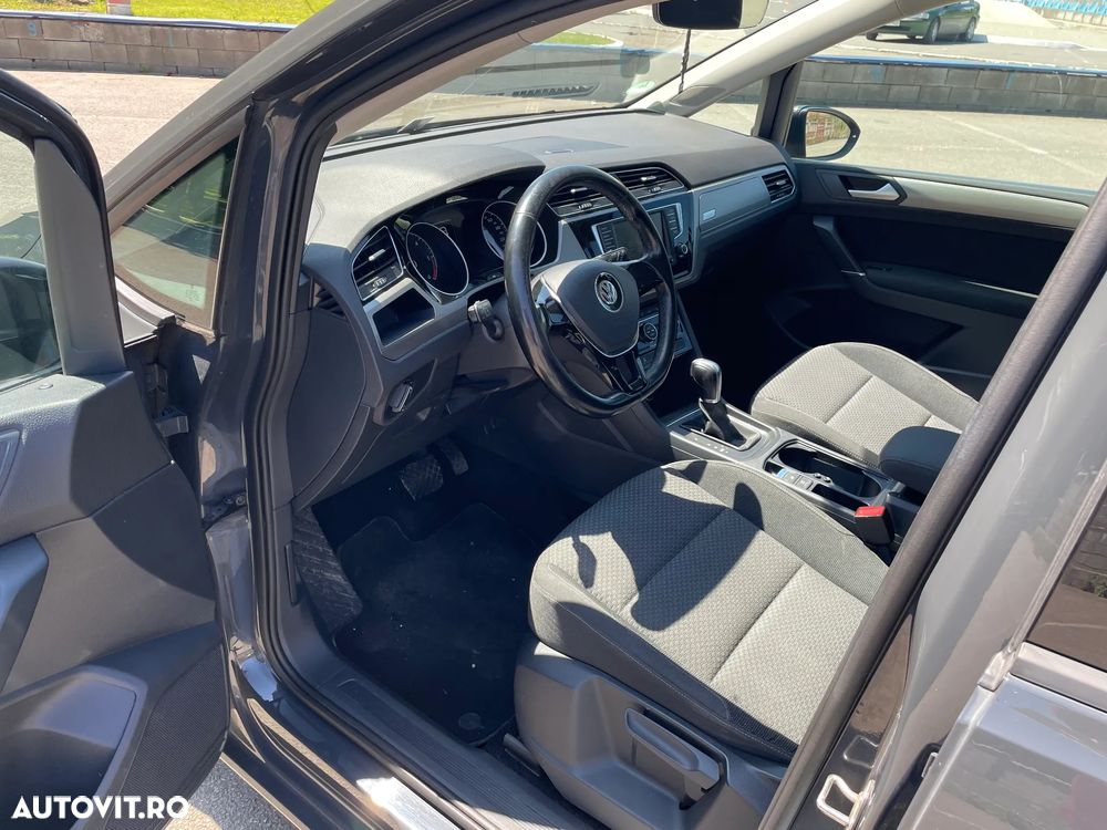 Volkswagen Touran 2.0 TDI SCR DSG Comfortline - 20