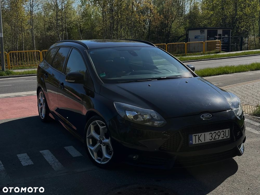 Ford Focus 2.0 EcoBoost ST mit Leder-Sport-Paket - 7