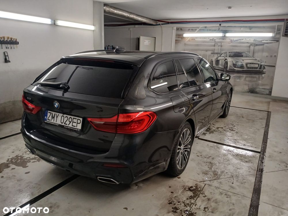 BMW Seria 5 520d xDrive M Sport sport - 39