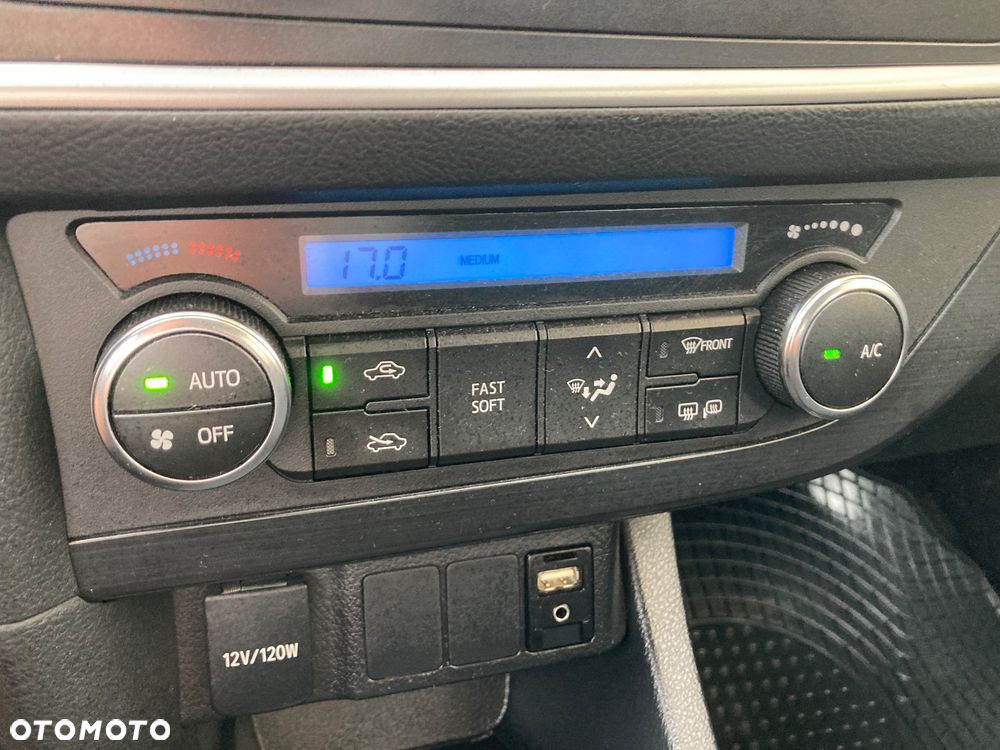 Toyota Auris 1.33 VVT-i Life Comfort - 12