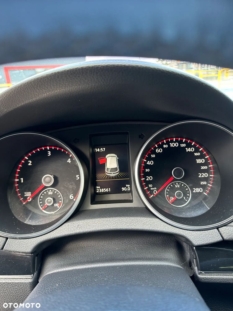 Volkswagen Golf - 14