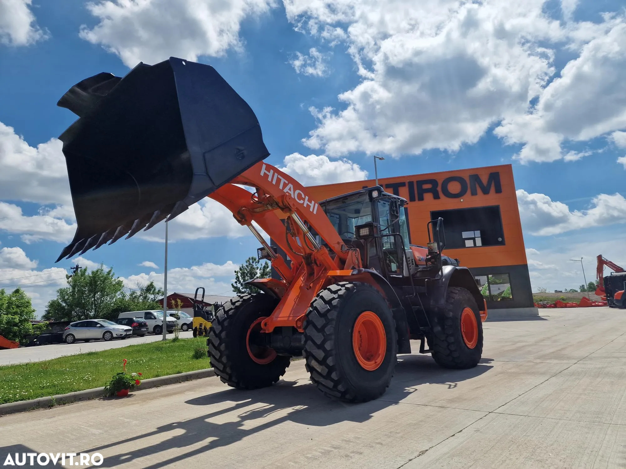 Hitachi ZW220, 8.453h, cupa 3,5mc, 2 Anv NOI, Gresare automata, Cantar, Camera spate, 18,6t, STARE FOARTE BUNA-PROMOTIE 74900 EUR+Tva - 2
