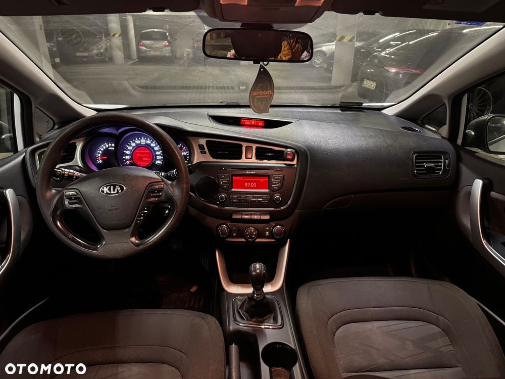 Kia Ceed 1.4 M - 10