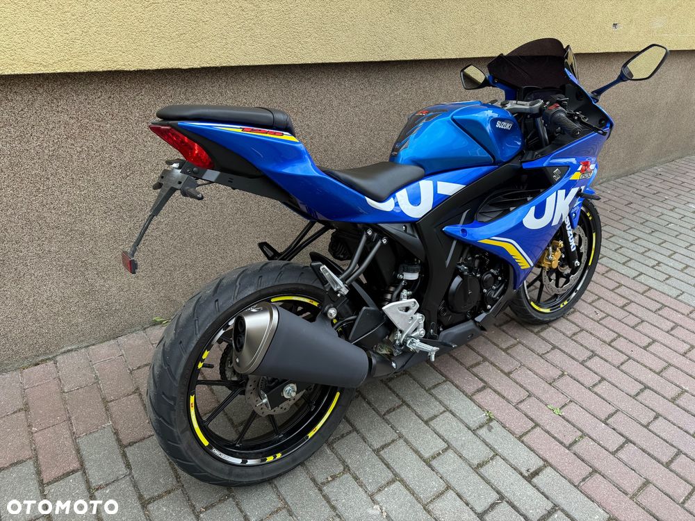 Suzuki GSX-R - 12