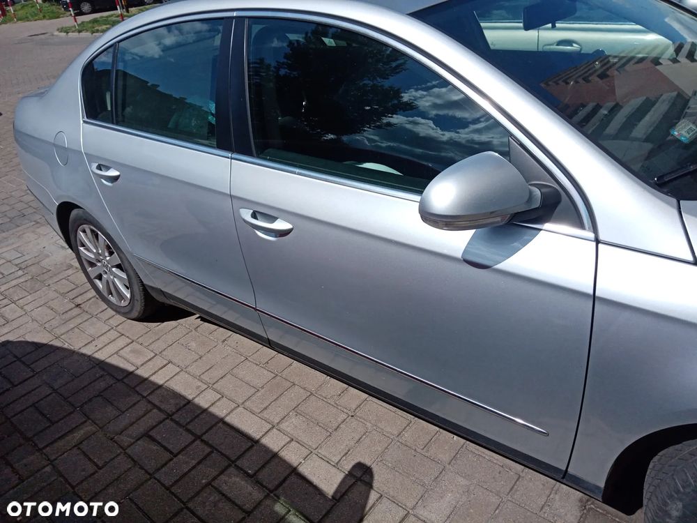 Volkswagen Passat 1.8 TSI Comfortline - 26