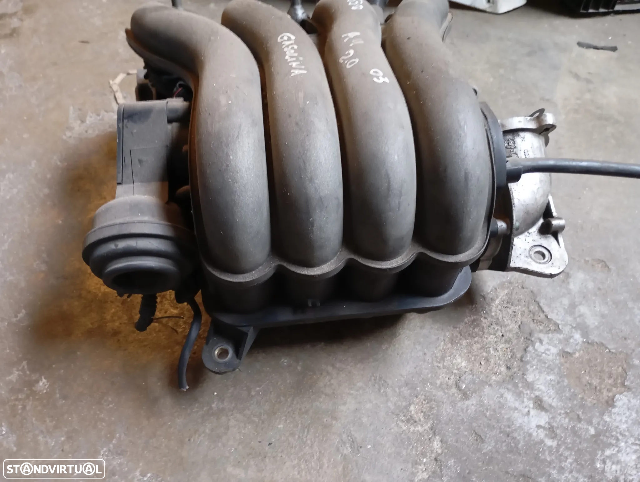 AUDI A4 B6 2.0 FSI COLECTOR ADMISSÃO - Z330 - 2