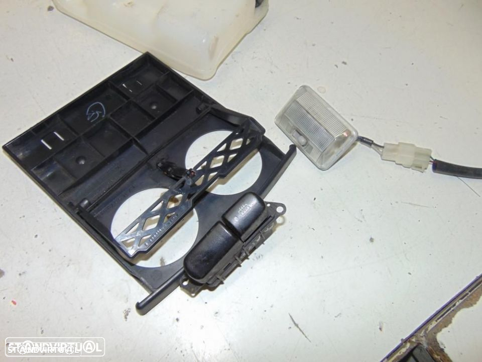 Mitsubishi Carisma consolas frontais - 4