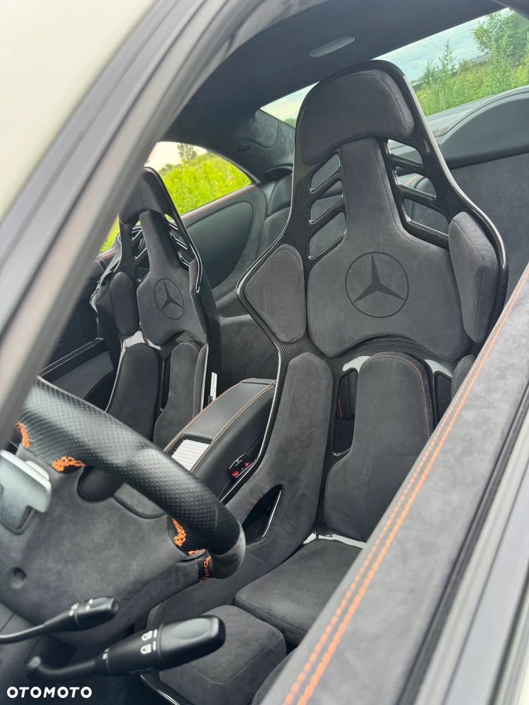 Mercedes-Benz CLK - 23