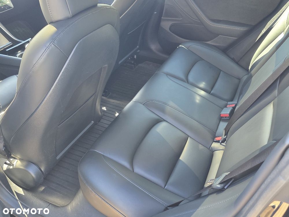 Tesla Model 3 - 19