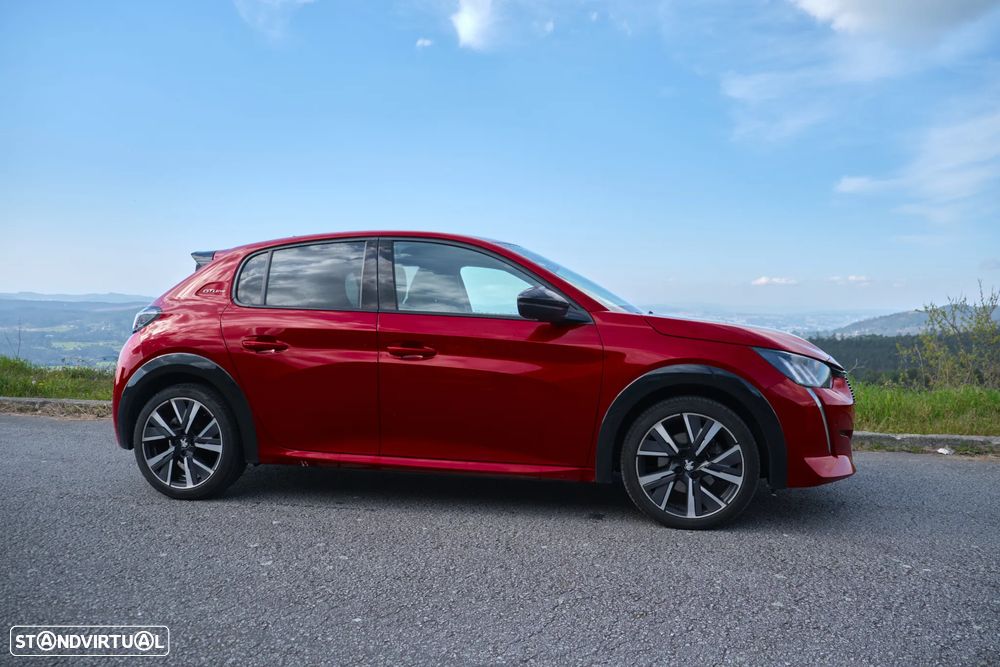 Peugeot 208 1.2 PureTech GT Line EAT8 - 2