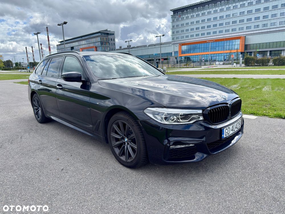 BMW Seria 5 520d M Sport - 4