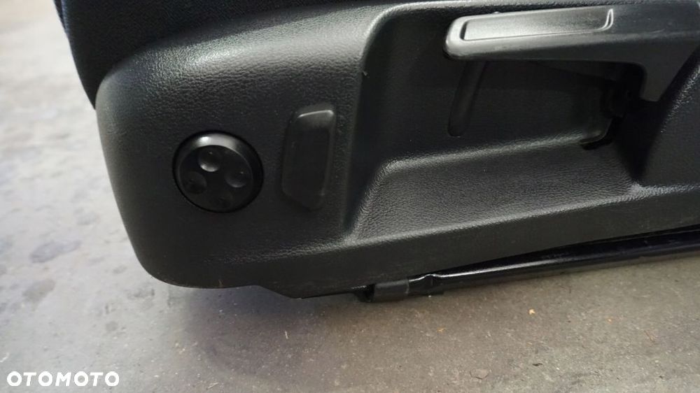 VOLKSWAGEN PASSAT B6 / FOTEL / KANAPA / KOMPLET MATERIAŁOWE (dostępne 3 komplety foteli) - 3