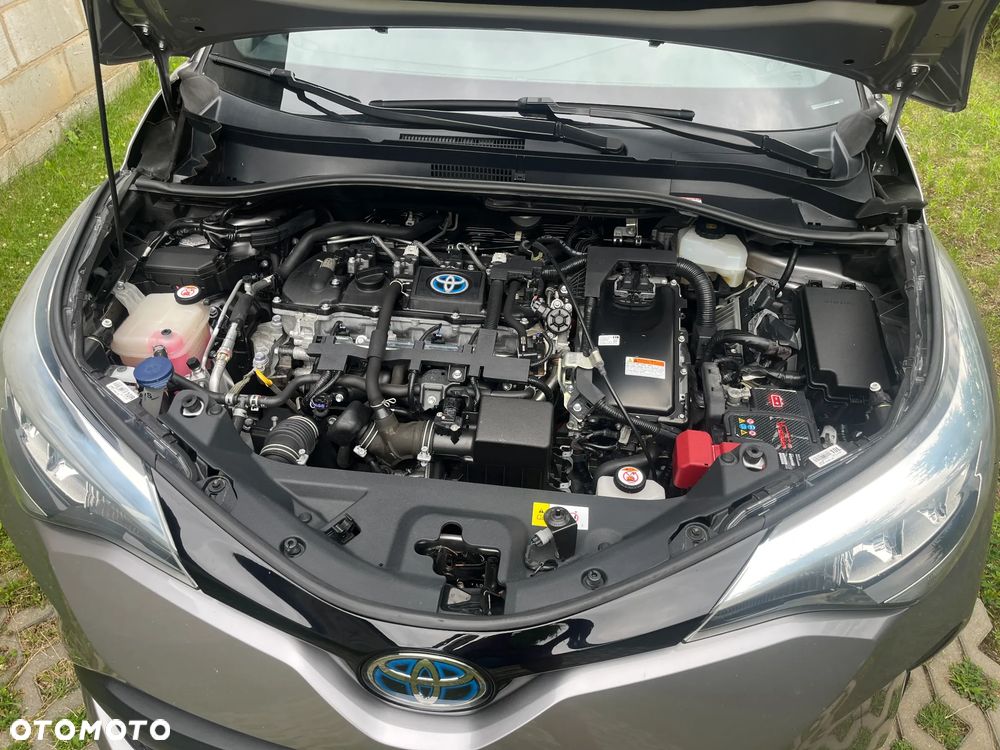 Toyota C-HR Business-Edition - 16