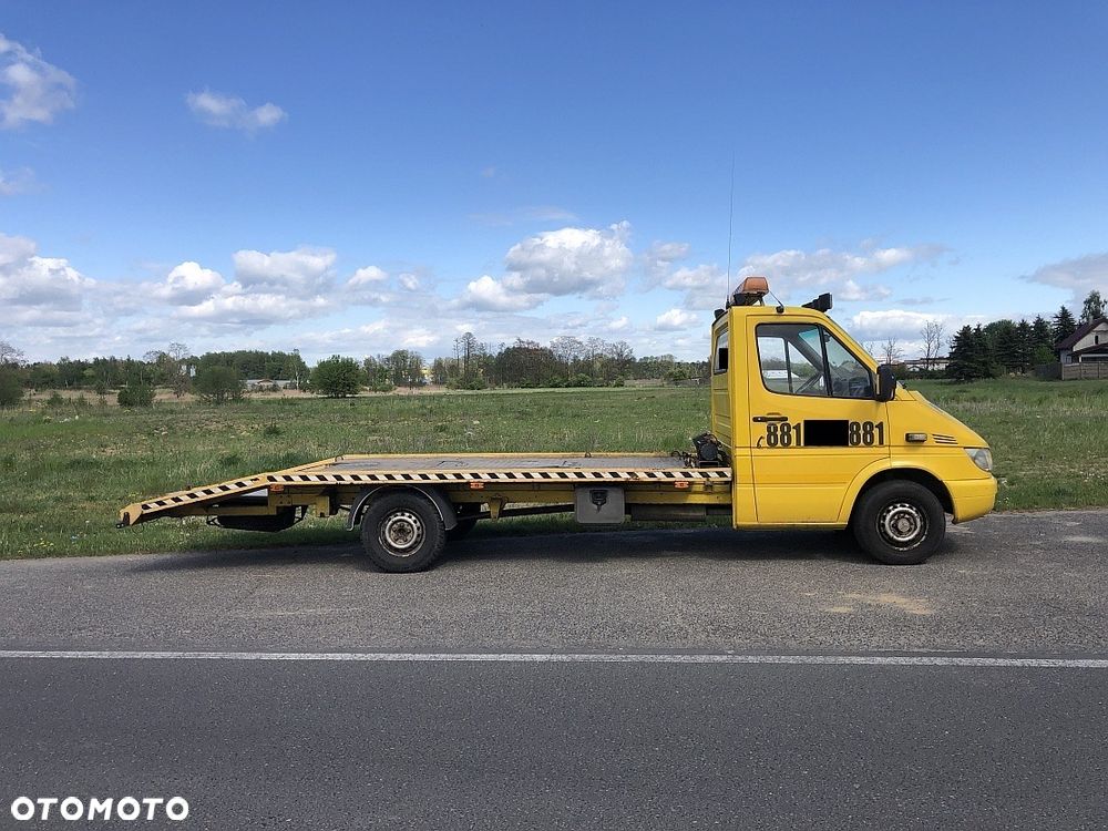 Mercedes-Benz Sprinter - 2