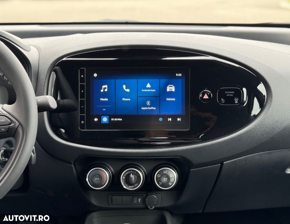 Toyota Aygo X 1.0l MT Active - 12