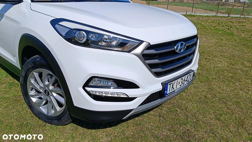 Hyundai Tucson 1.7 CRDI BlueDrive Style 2WD - 5