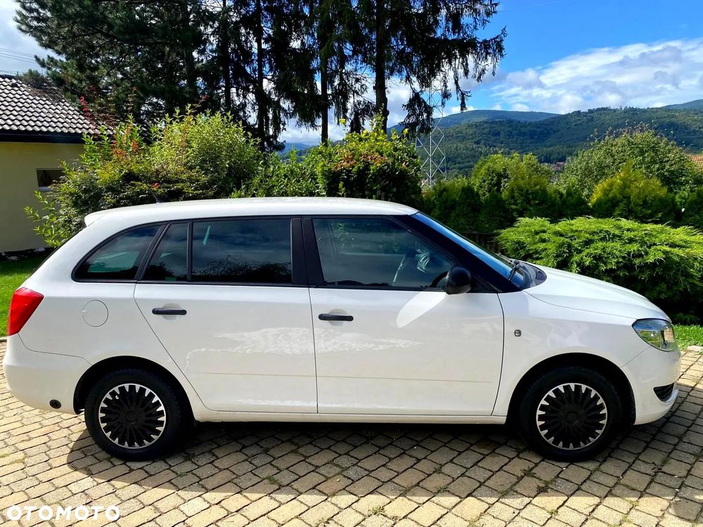 Skoda Fabia 1.4 16V Ambition Plus - 17