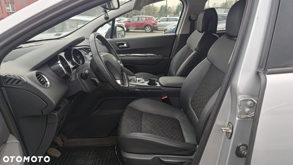 Peugeot 3008 1.6 Premium - 6