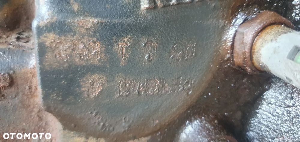 Silnik słupek blok Renault Megane II 1.6 16V K4M - 7