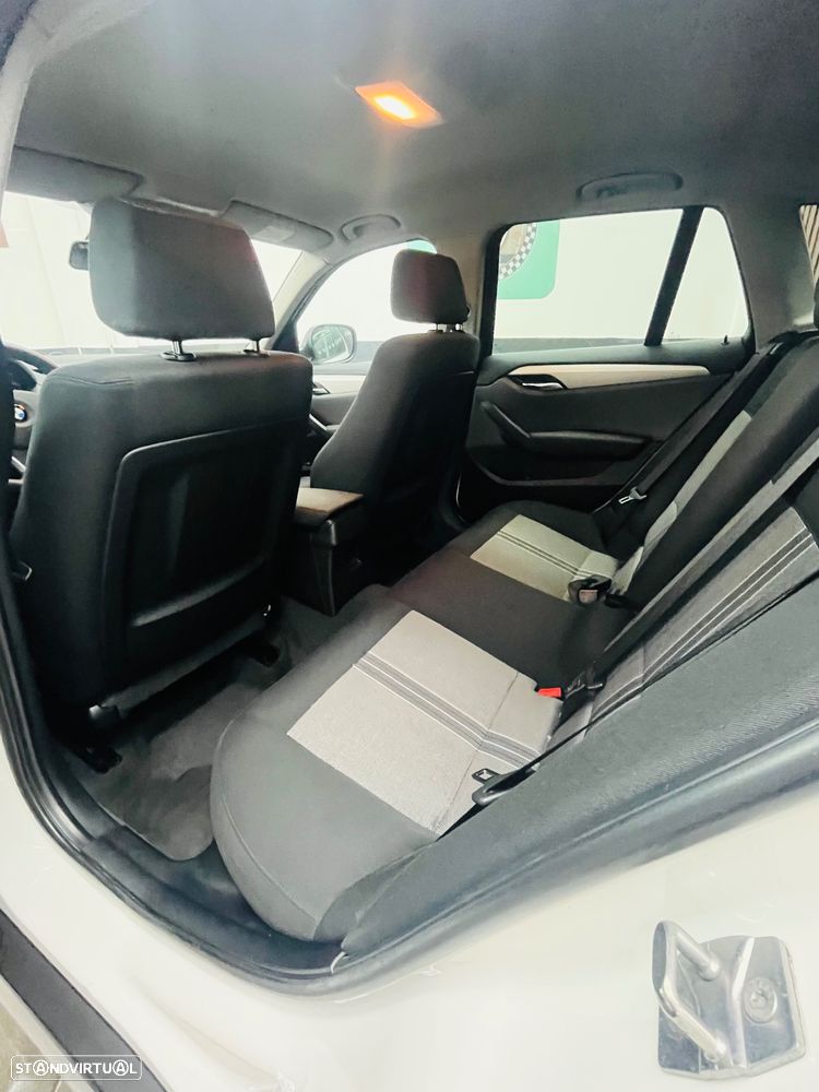 BMW X1 18 d xDrive Pack M - 30