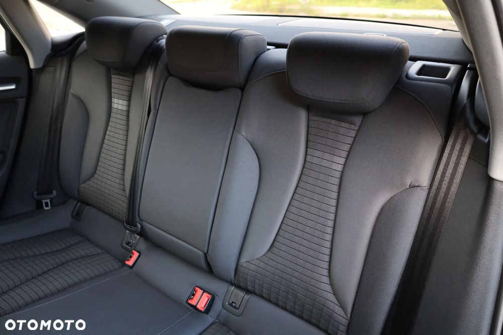 Audi A3 Limousine 1.4 TFSI CoD Sport S tronic - 18