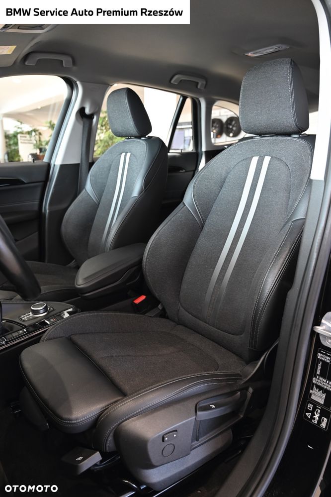 BMW X1 xDrive20d Sport Line - 11