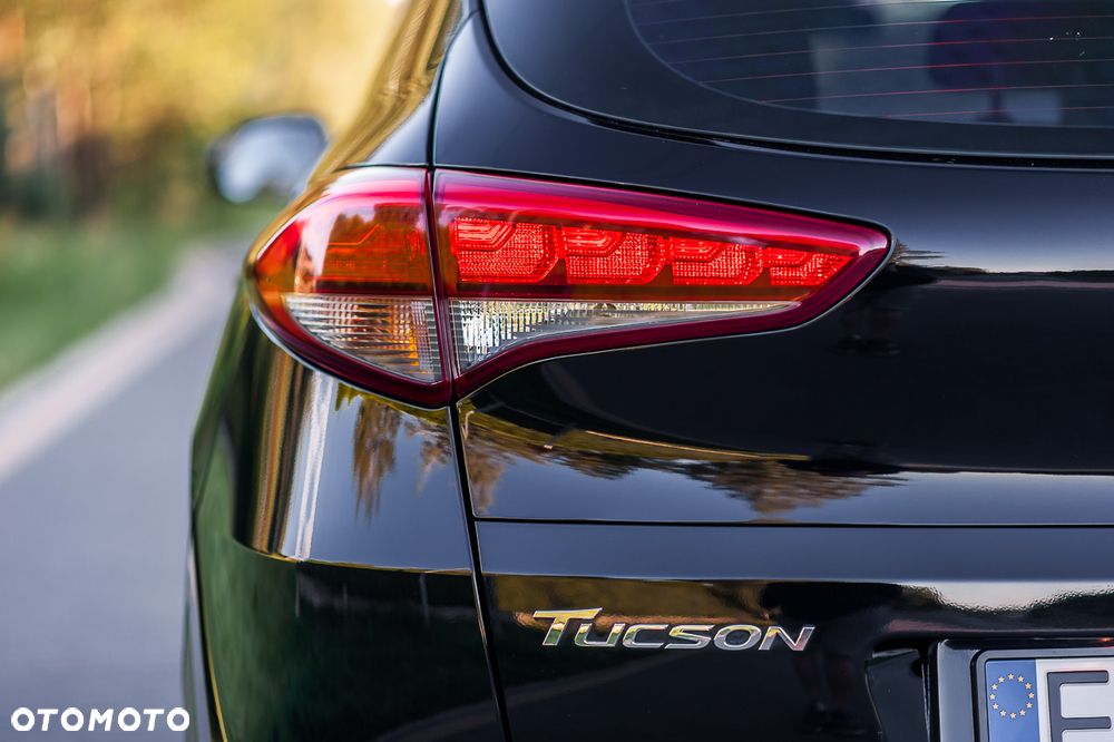 Hyundai Tucson 1.7 CRDI BlueDrive Comfort 2WD - 19