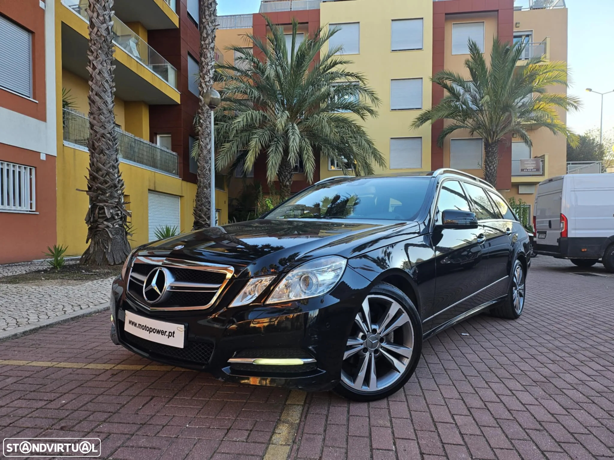 Mercedes-Benz E 220 BlueTEC Avantgarde Auto. - 18