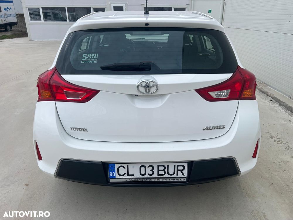 Toyota Auris - 5