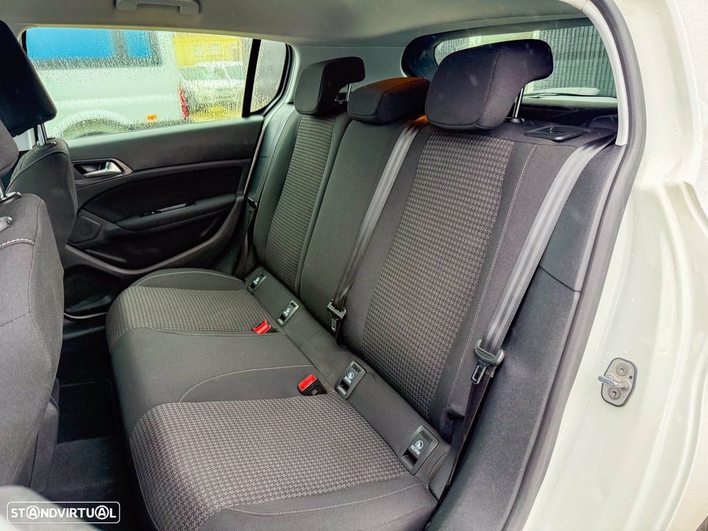 Peugeot 308 1.5 BlueHDi Business Line - 24