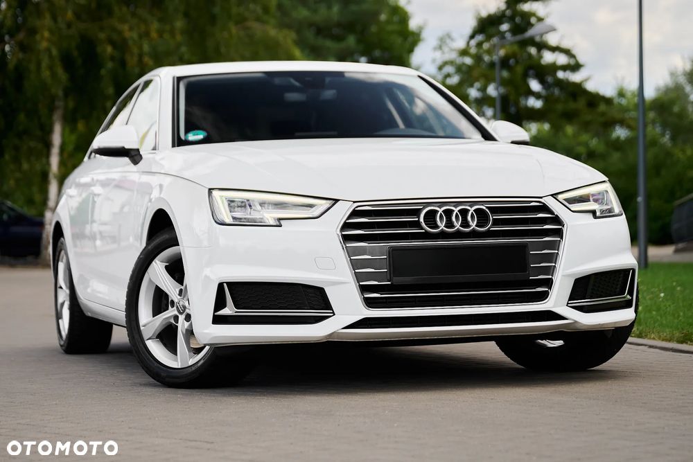 Audi A4 ver-2-0-tfsi-ultra-s-tronic-sport - 25