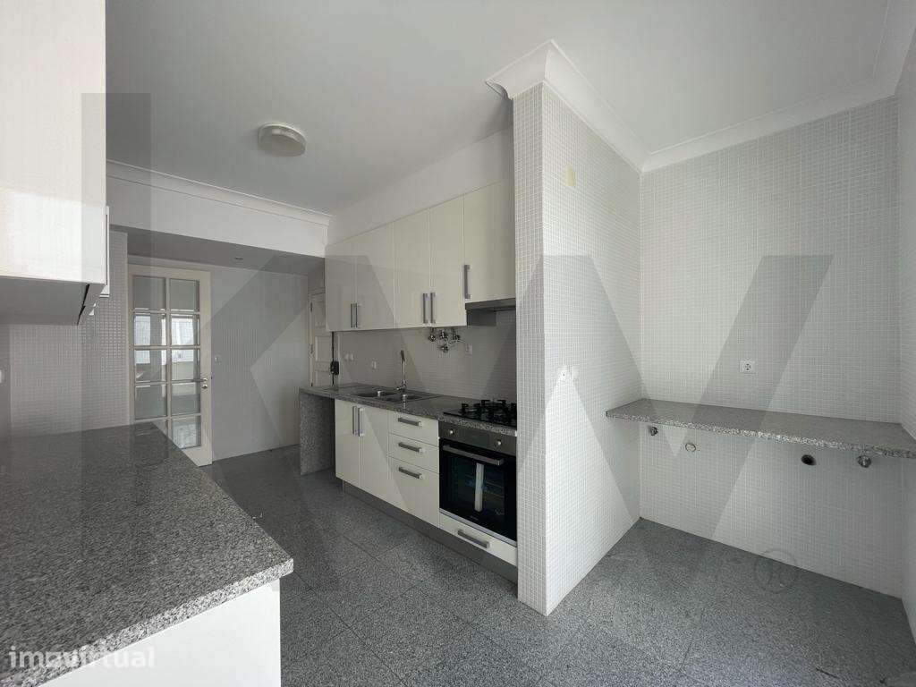 T2 Duplex na Estrela | Terraço e Varanda - Grande imagem: 5/23