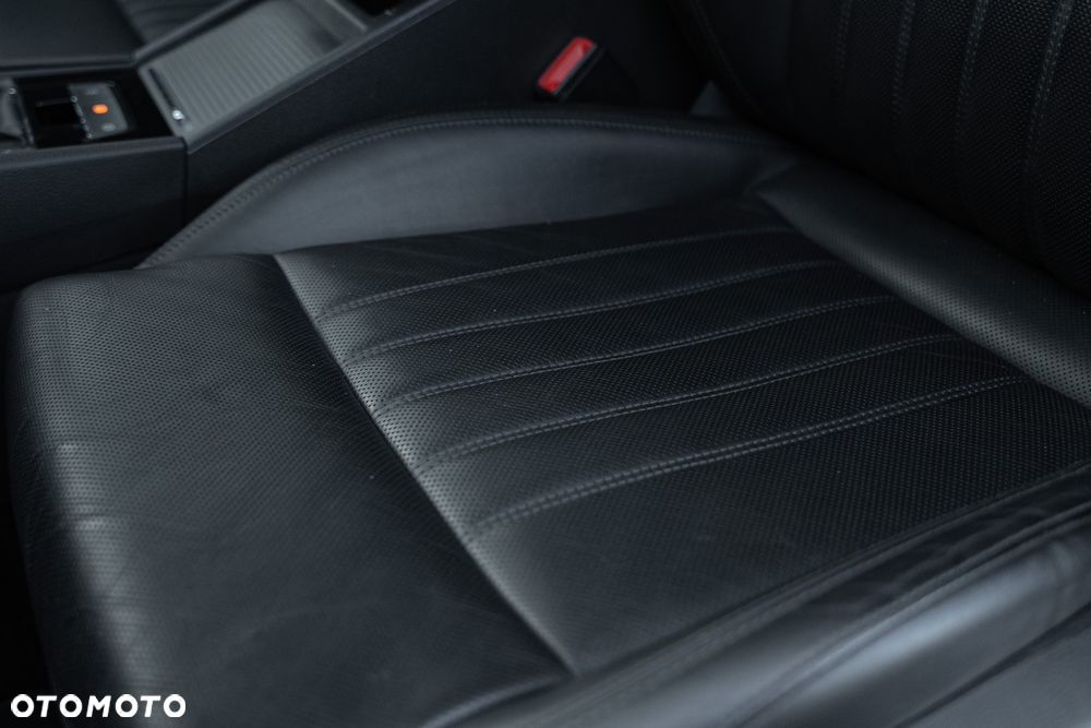 Skoda Superb 2.0 TDI Sportline - 19