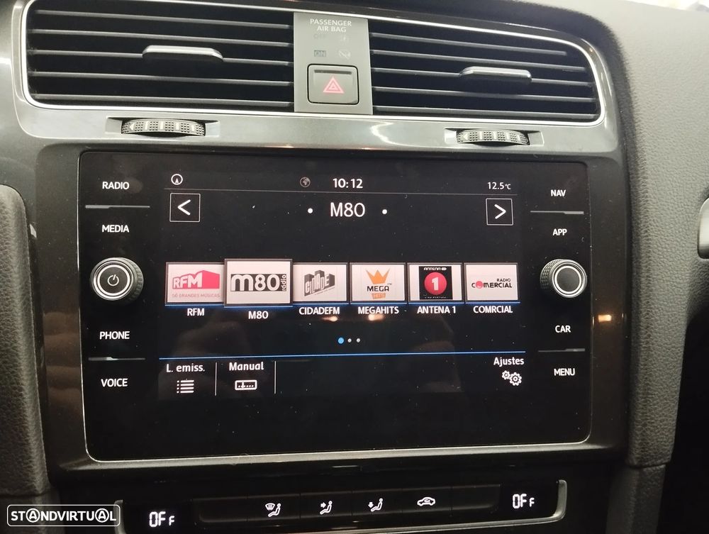 VW Golf Variant 2.0 TDi R-Line DSG - 26