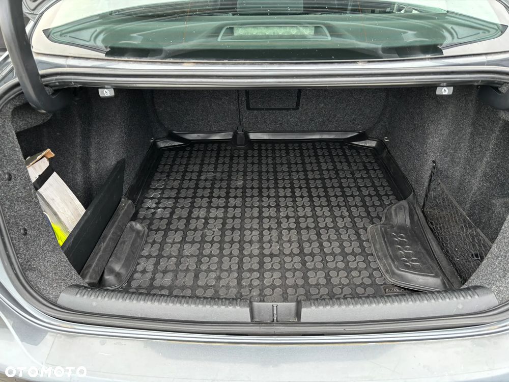 Volkswagen Jetta 1.6 TDI BMT Comfortline - 22