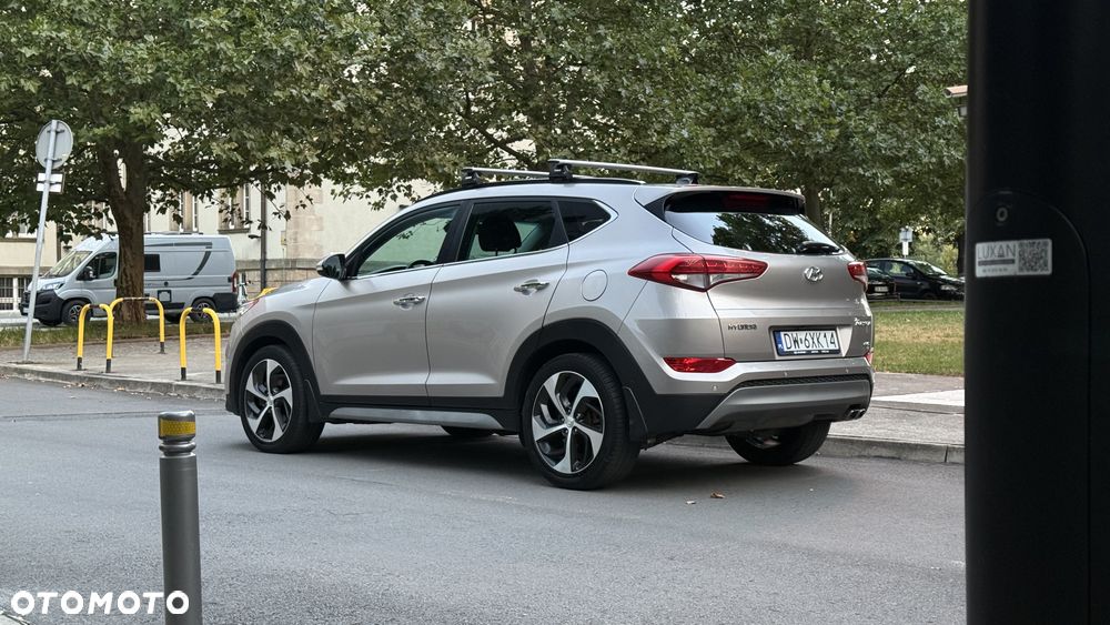 Hyundai Tucson 2.0 CRDI Premium 4WD - 12