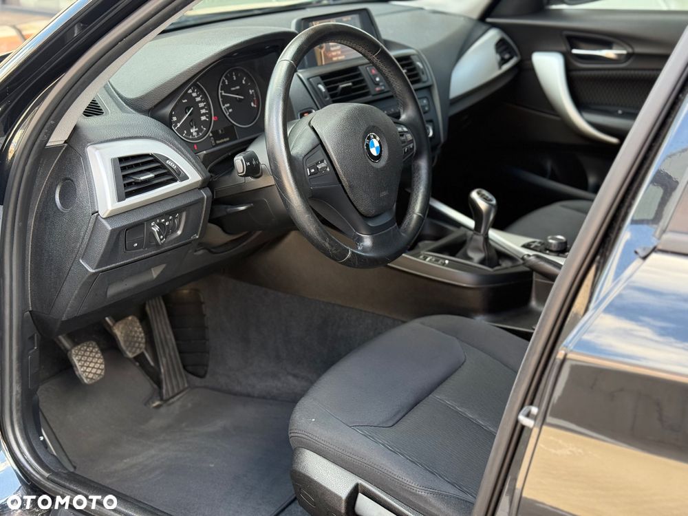 BMW Seria 1 116d DPF Edition Sport - 31