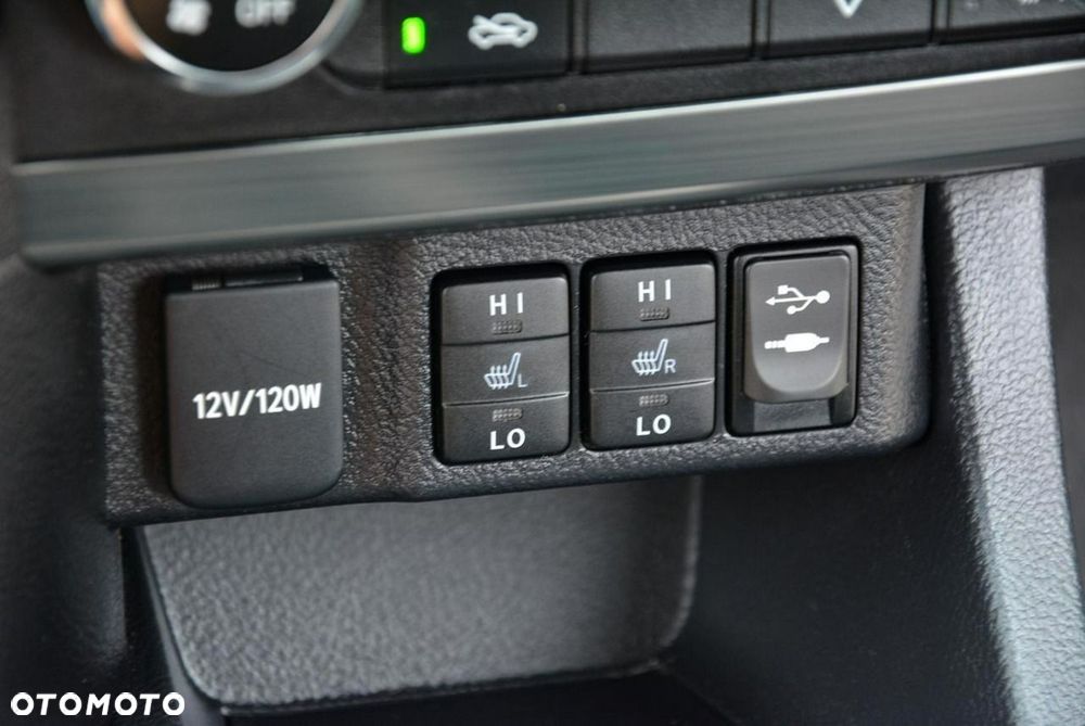 Toyota Auris 1.6 Executive - 27