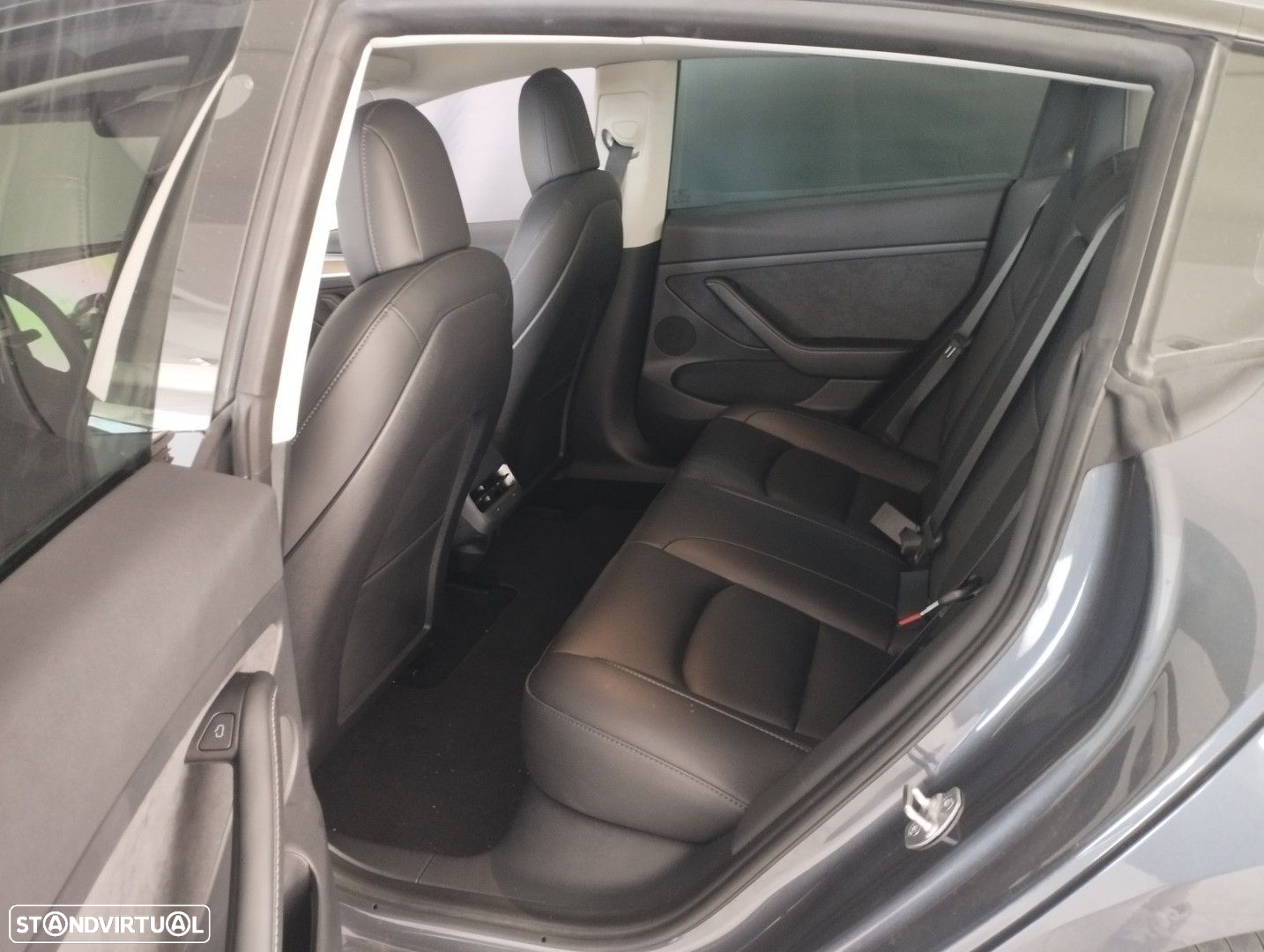 Tesla Model 3 Long Range Tração Traseira - 5