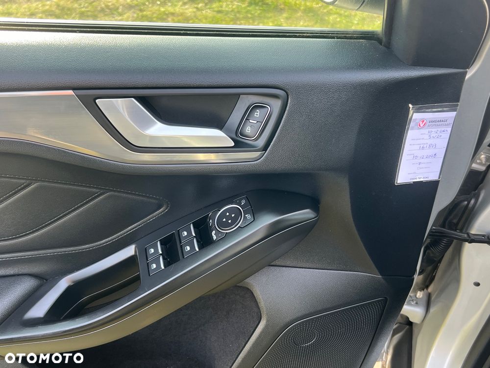 Ford Focus 1.0 EcoBoost Start-Stopp-System TITANIUM X - 12