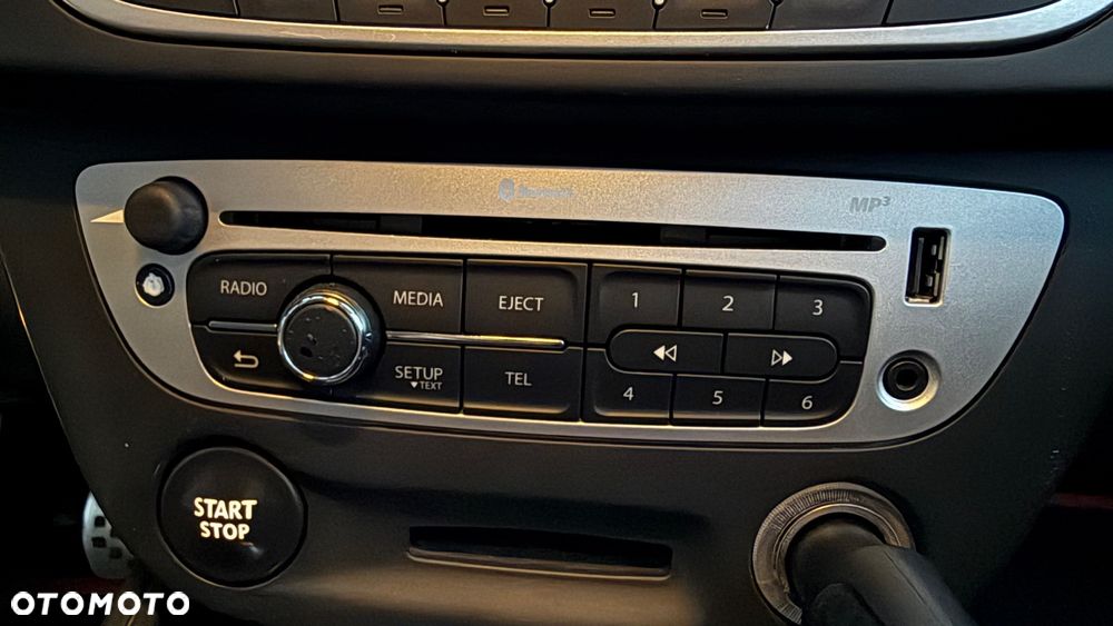 Renault Megane TCe 180 GT - 22