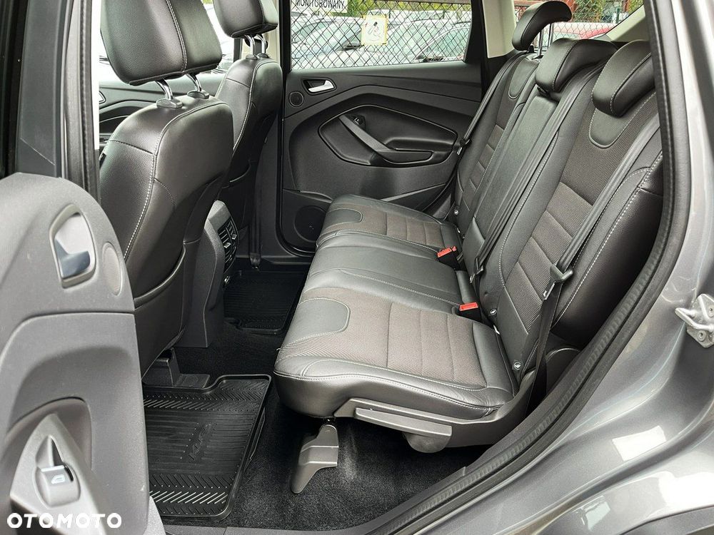 Ford Kuga - 38