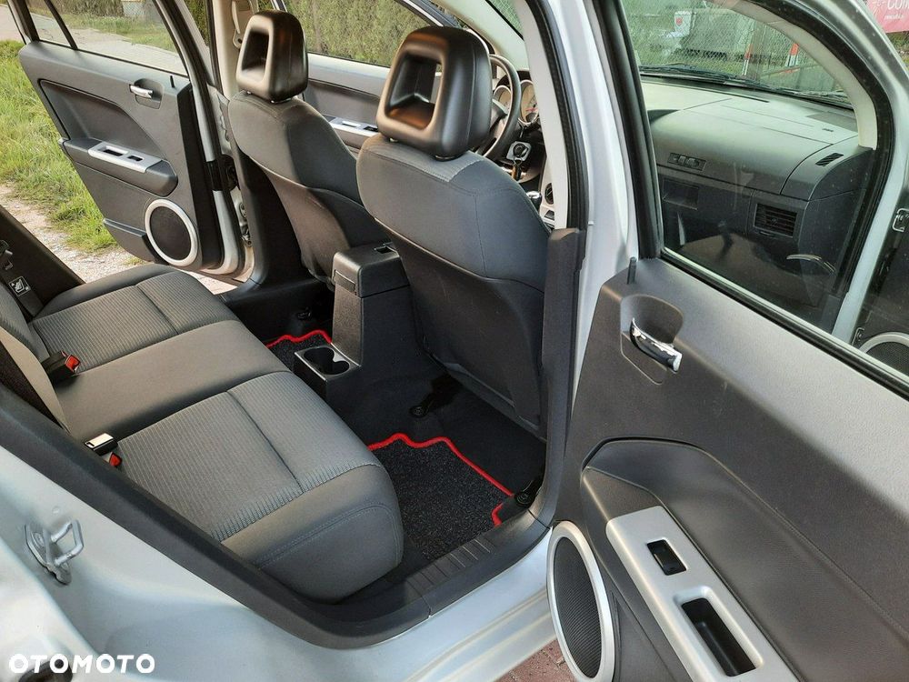 Dodge Caliber - 14
