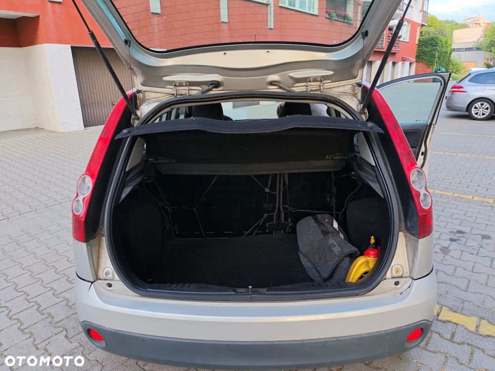 Ford Fiesta - 19
