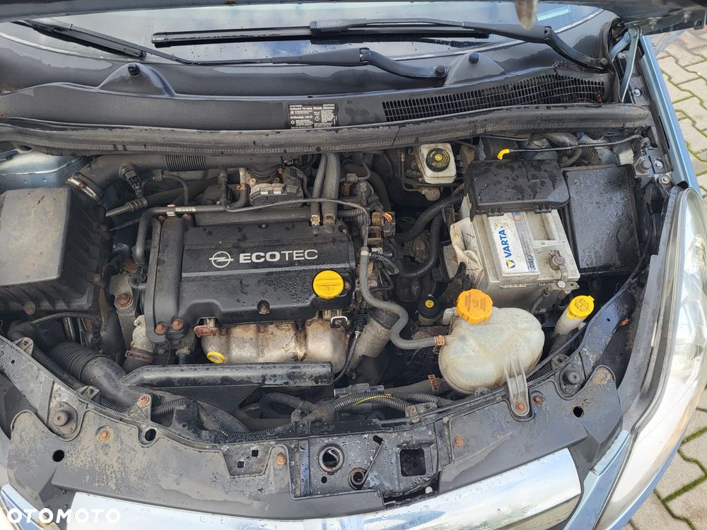 Opel Corsa 1.2 16V Cosmo EasyTronic - 7