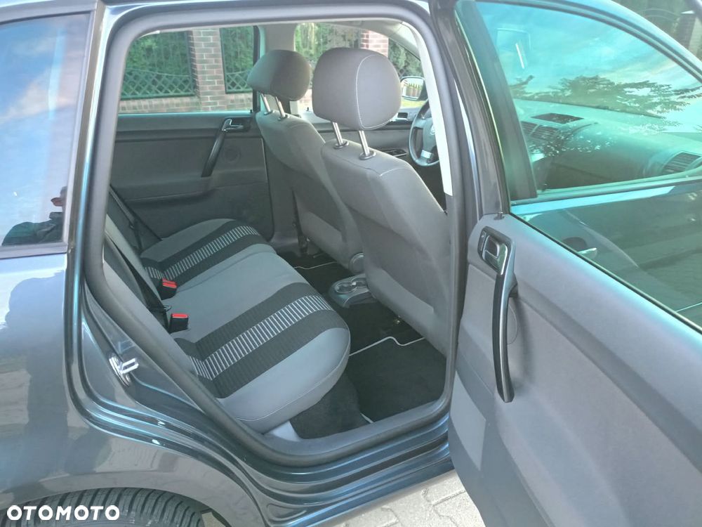 Volkswagen Polo - 12