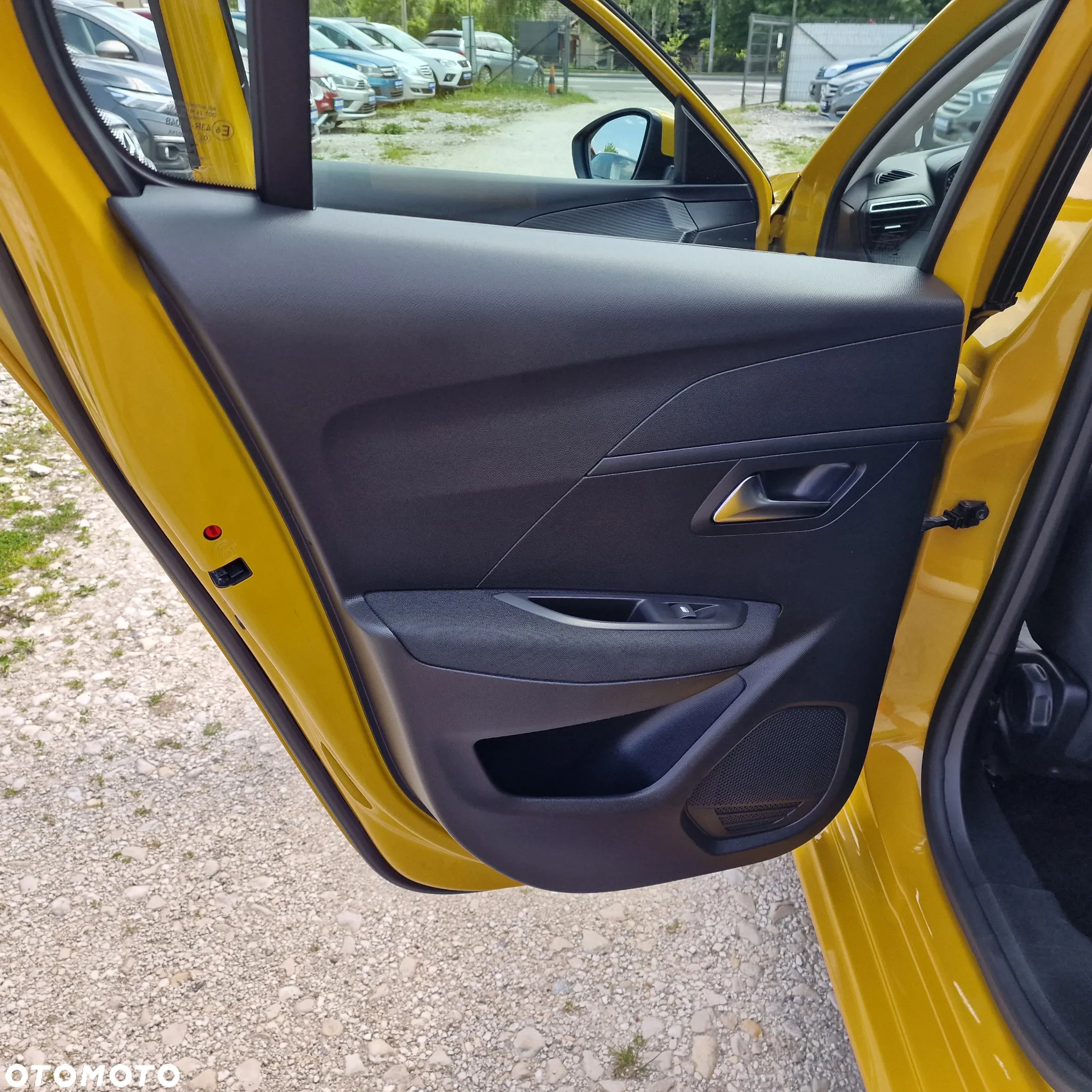 Peugeot 208 1.2 PureTech Allure S&S - 21
